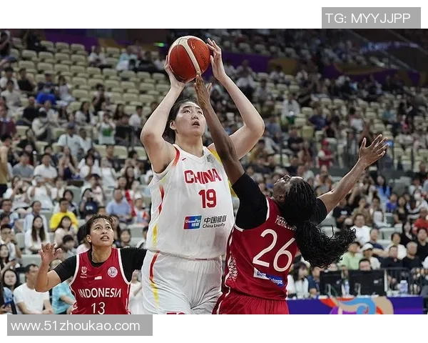 中国女篮首战大胜51分张子宇精彩首秀助力轻松开门红