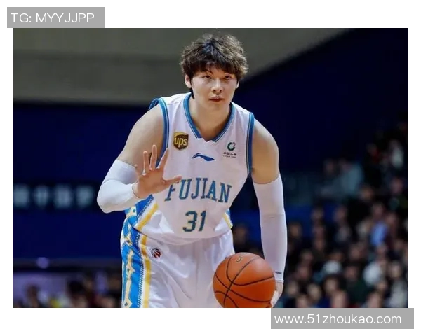 王哲林签下三年顶薪合同续约上海队上赛季表现亮眼场均148分8篮板